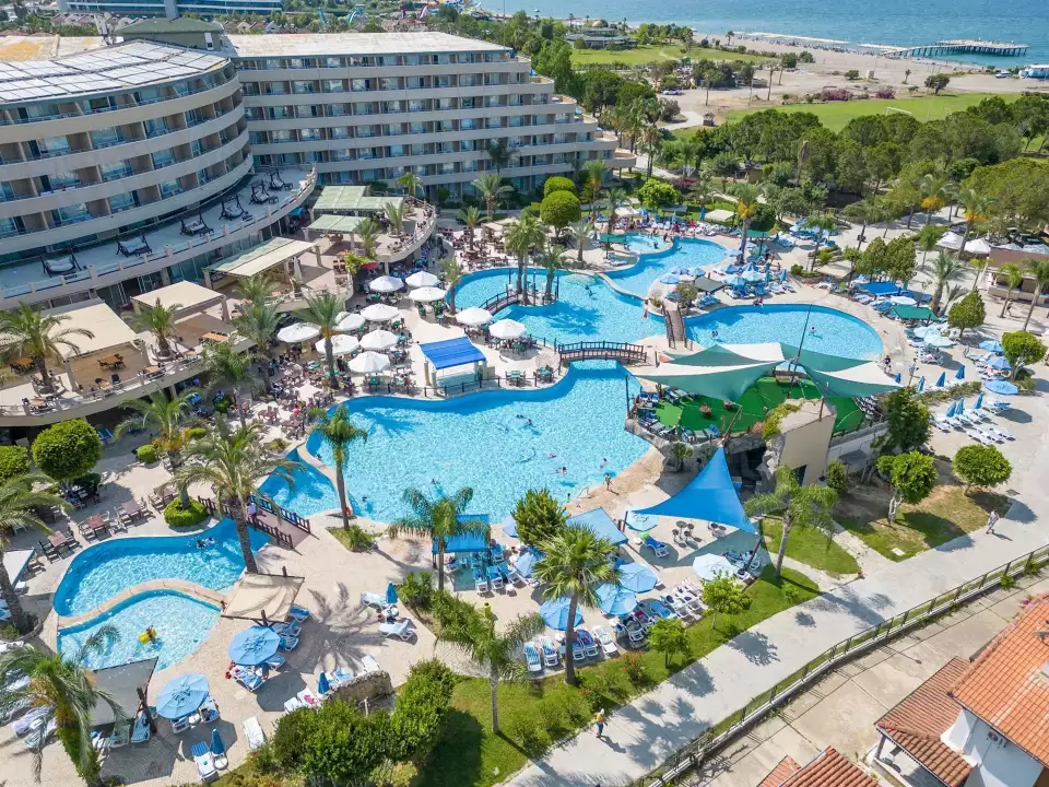 Armas Pemar Beach Hotel