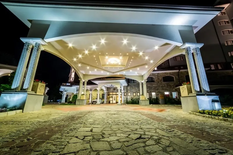Helena Sands, Słoneczny Brzeg: zdjęcie 7 z 10