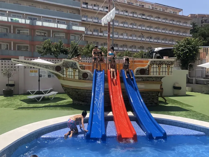 Ona Don Juan, Costa Brava: zdjęcie 7 z 10