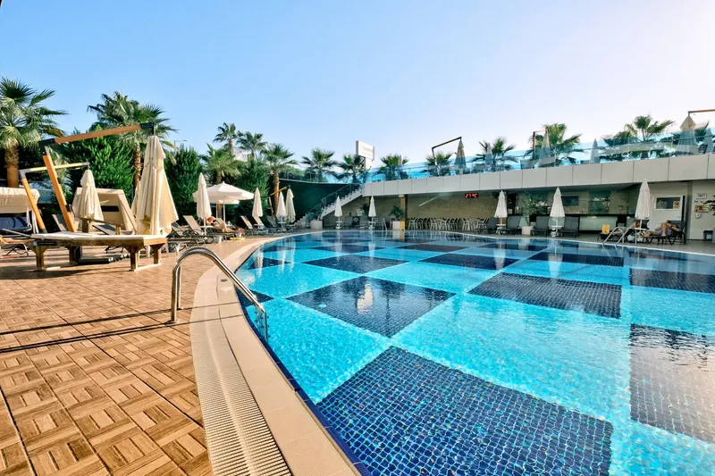Sunprime C-Lounge