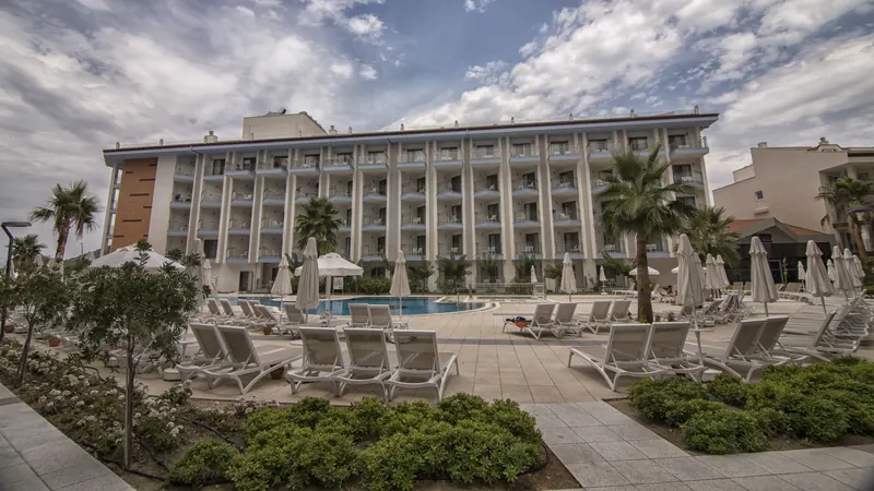 Ramada Hotel & Suites by Wyndham