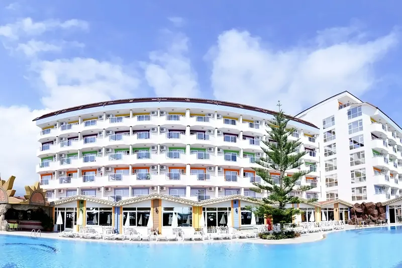 First Class, Alanya: zdjęcie 1 z 10