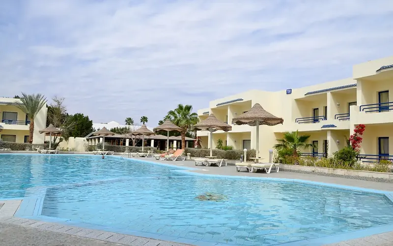 Cataract Resort