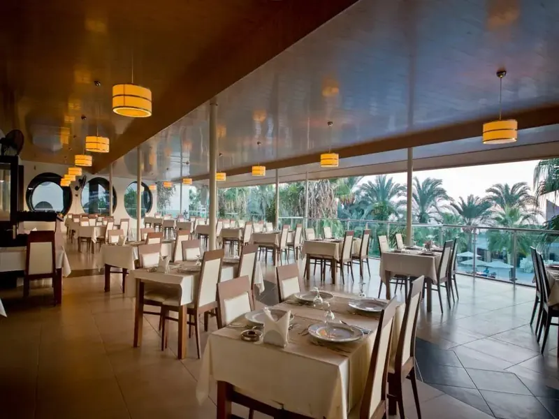 M. C. Beach Resort, Alanya: zdjęcie 8 z 10