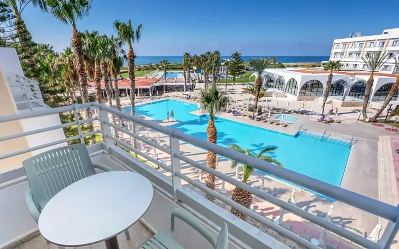 Louis Phaethon Beach, Pafos: zdjęcie 9 z 10