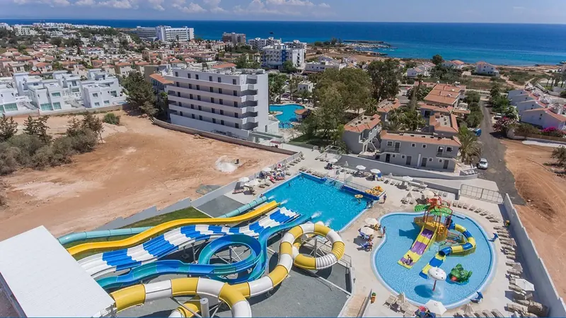 Narcissos Waterpark Resort