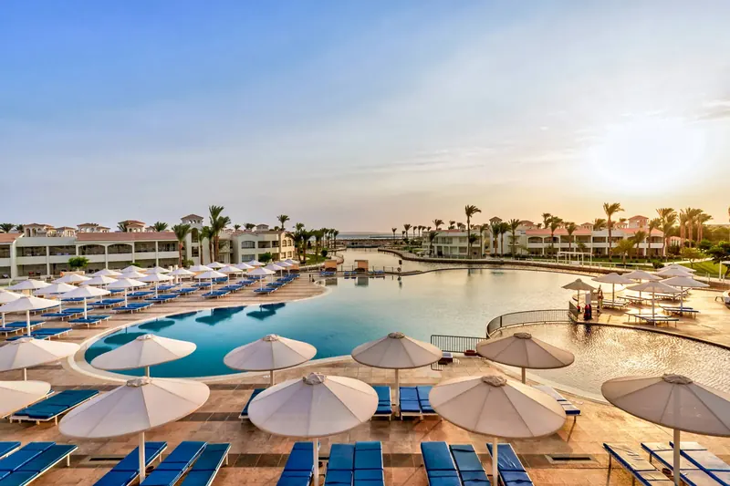 Pickalbatros Dana Beach Resort