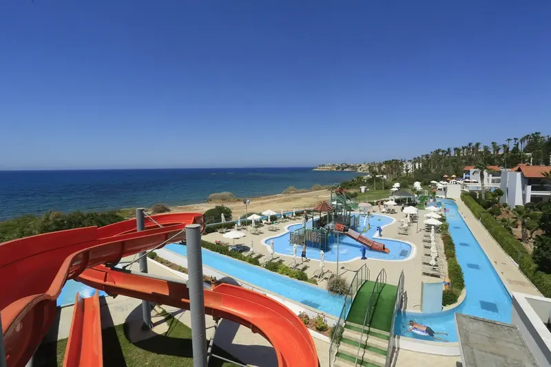 Kapetanios Aqua Resort