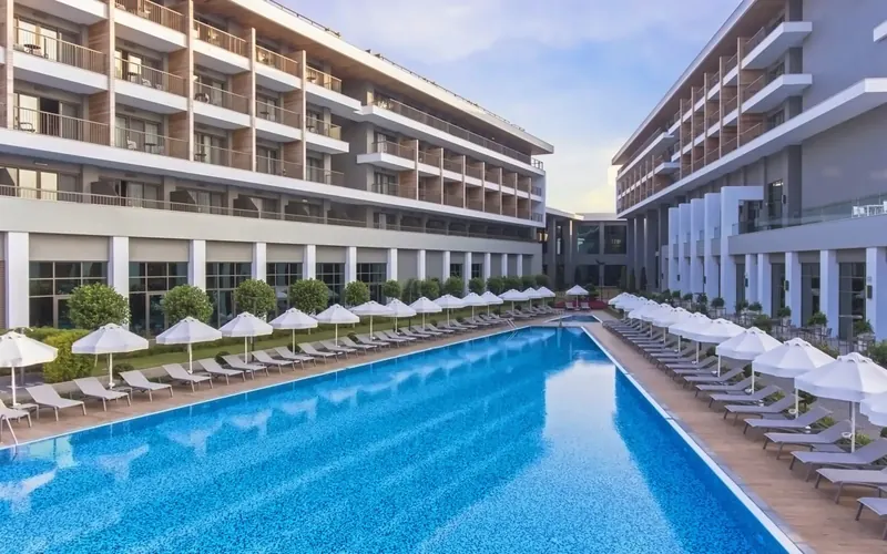 Acanthus & Cennet Barut Collection, Side: zdjęcie 2 z 10